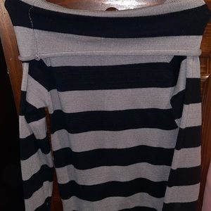 🖤SOLD🖤 Goth Black and grey off the shoulder